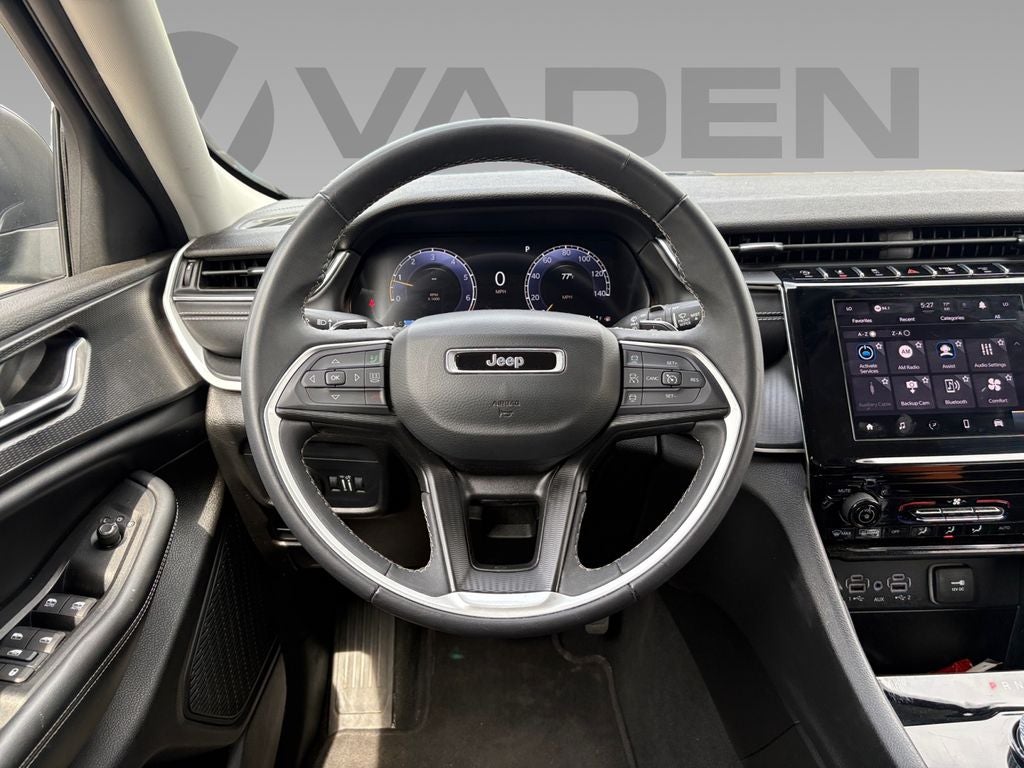 2023 Jeep Grand Cherokee Laredo 4x4