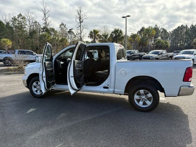 2023 RAM 1500 Classic SLT Crew Cab 4x4 5'7' Box