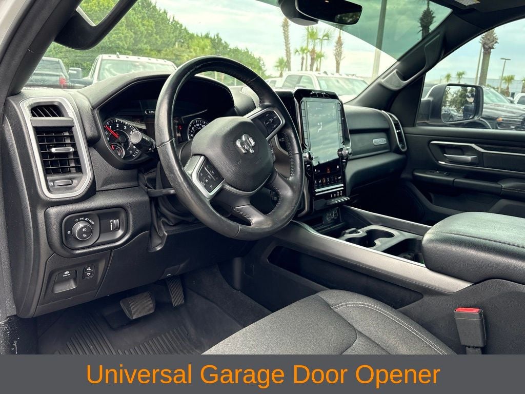 2020 RAM 1500 Big Horn Crew Cab 4x4 5'7' Box