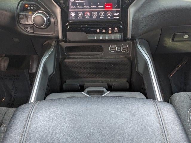 2020 RAM 1500 Big Horn Crew Cab 4x4 5'7' Box