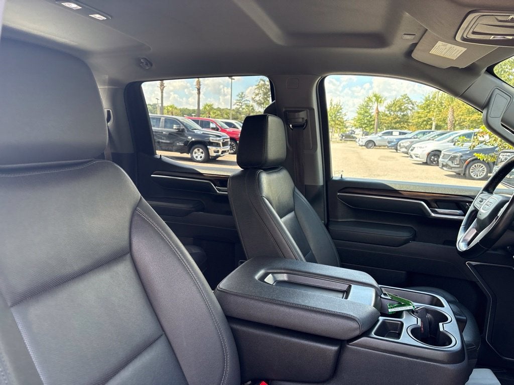 2025 GMC Sierra 1500 4WD Crew Cab Short Box SLT