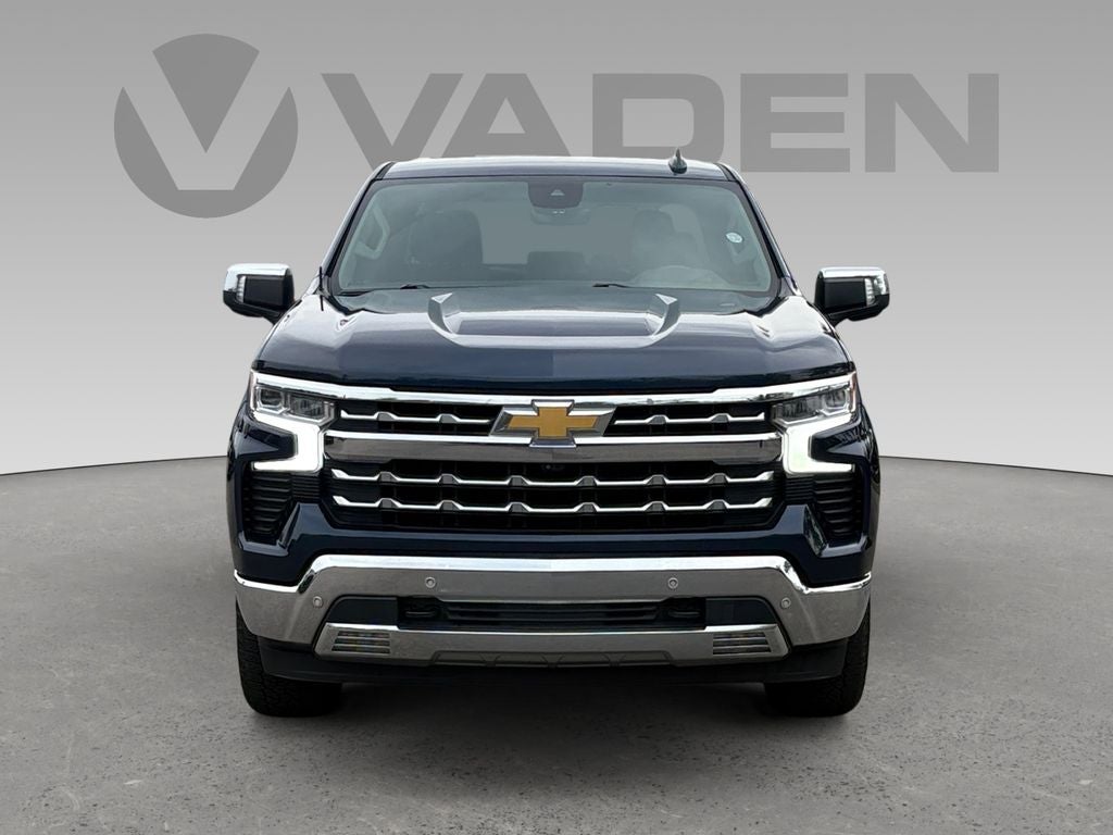 2022 Chevrolet Silverado 1500 4WD Crew Cab Short Bed LTZ