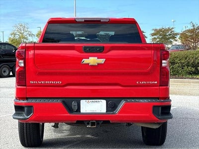 2023 Chevrolet Silverado 1500 4WD Crew Cab Short Bed Custom