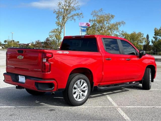 2023 Chevrolet Silverado 1500 4WD Crew Cab Short Bed Custom