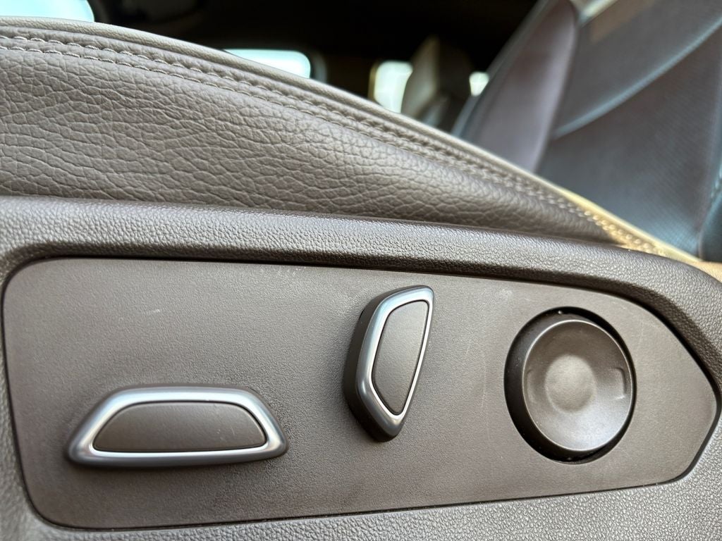 2023 GMC Sierra 1500 4WD Crew Cab Short Box Denali