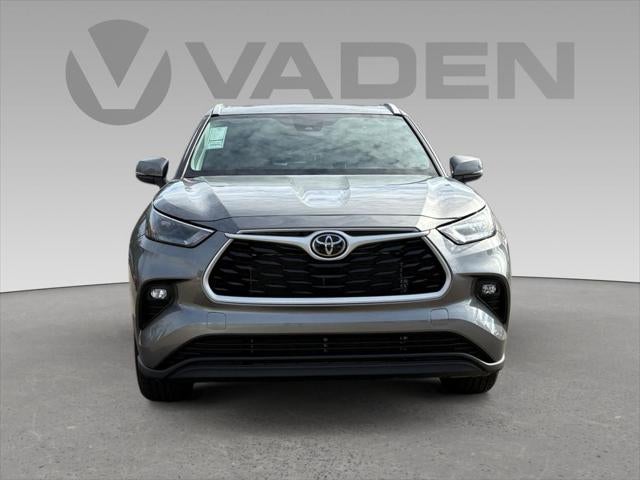 2025 Toyota Highlander XLE