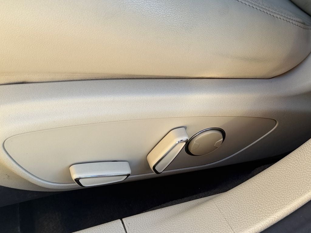 2015 Lincoln MKZ Base