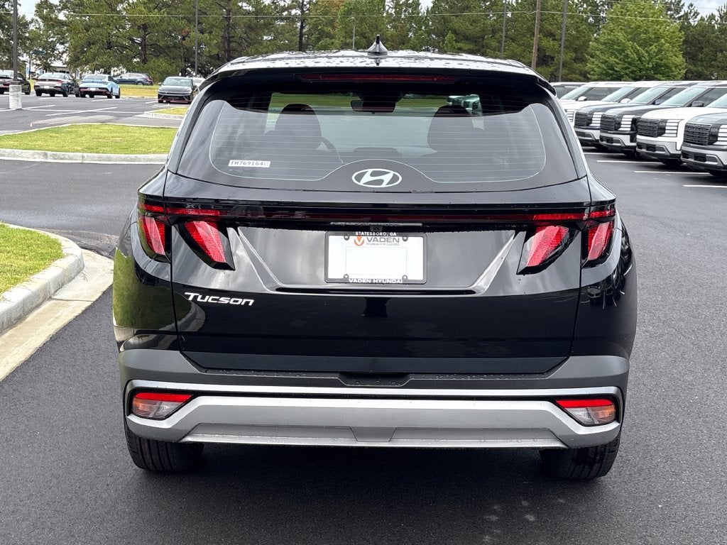 2026 Hyundai TUCSON SE FWD