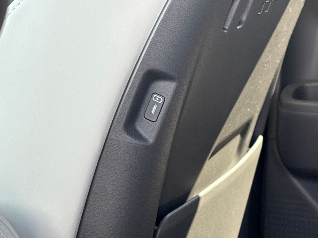2027 Hyundai SANTA FE SEL FWD