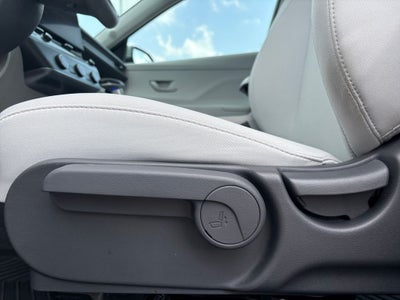 2024 Hyundai KONA SE