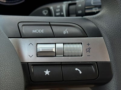 2024 Hyundai KONA SE