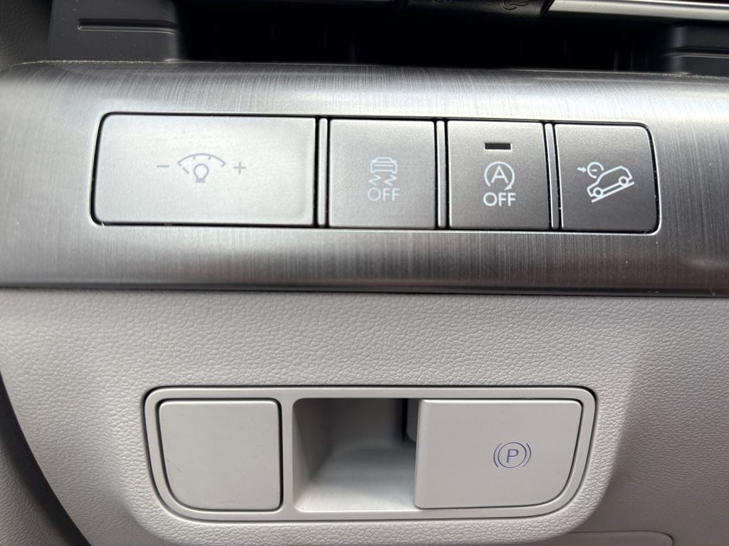 2024 Hyundai KONA SE