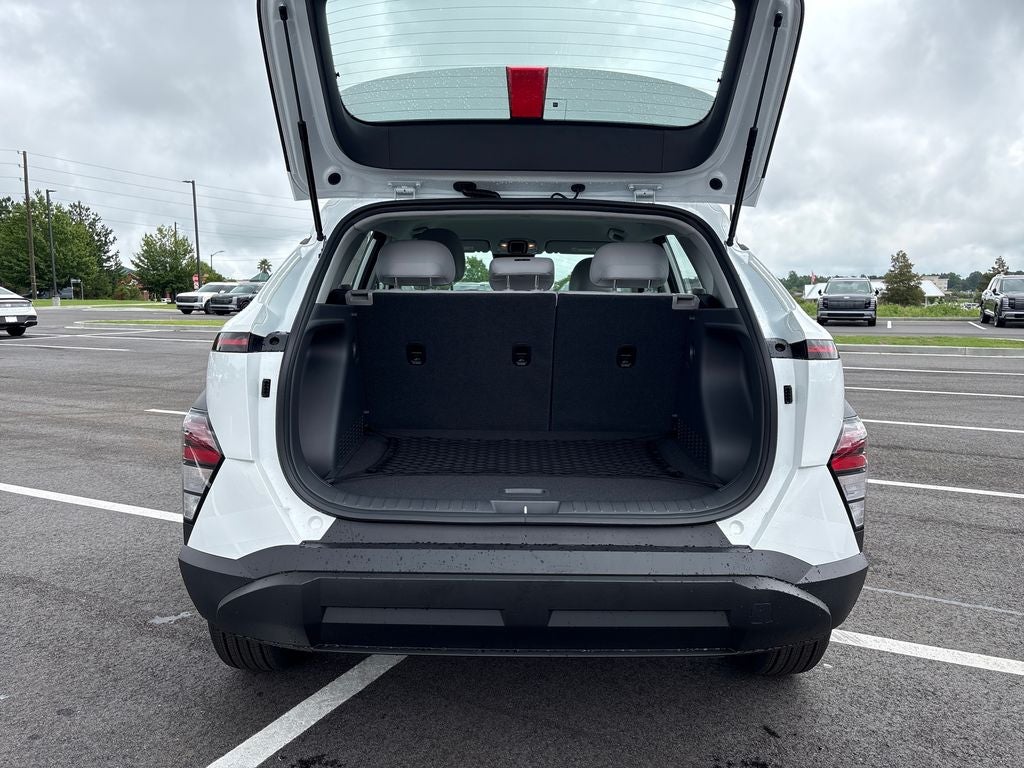 2027 Hyundai KONA SE FWD