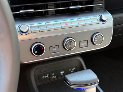 2026 Hyundai KONA SE FWD