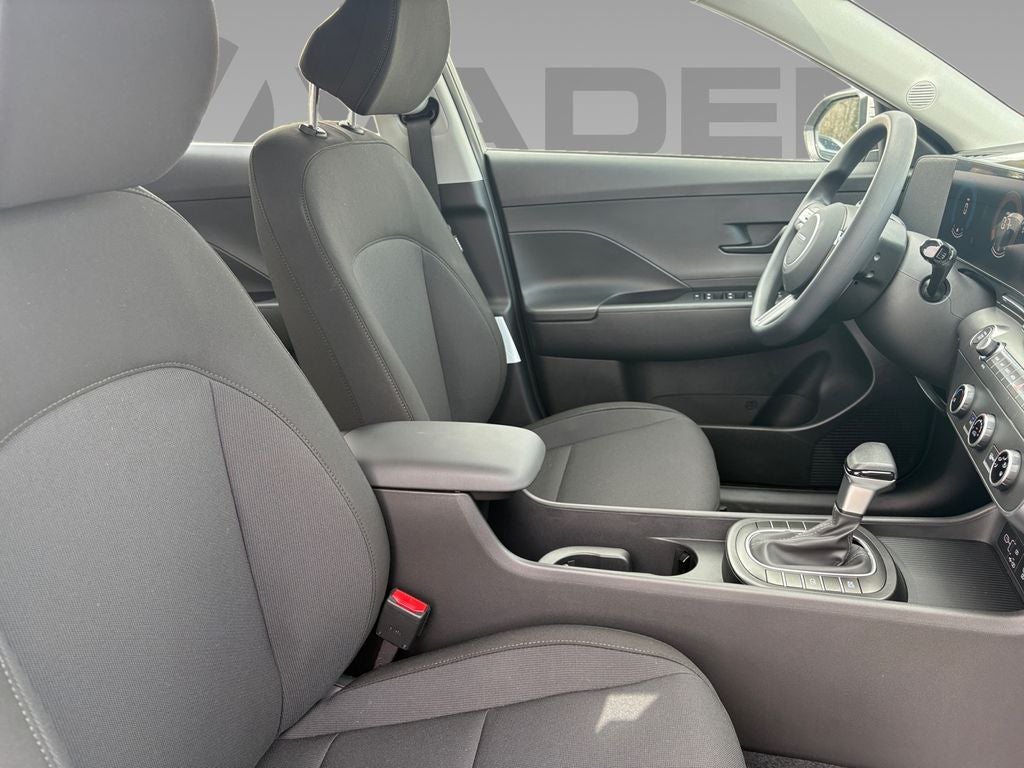 2026 Hyundai KONA SE FWD