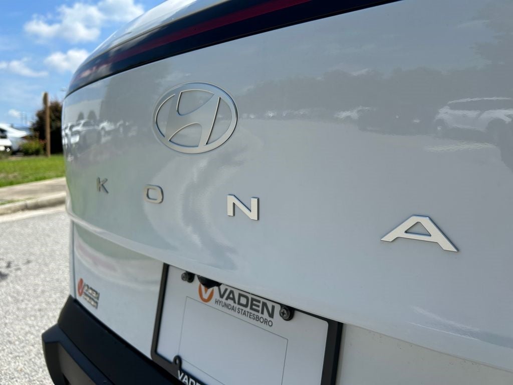 2025 Hyundai KONA SEL