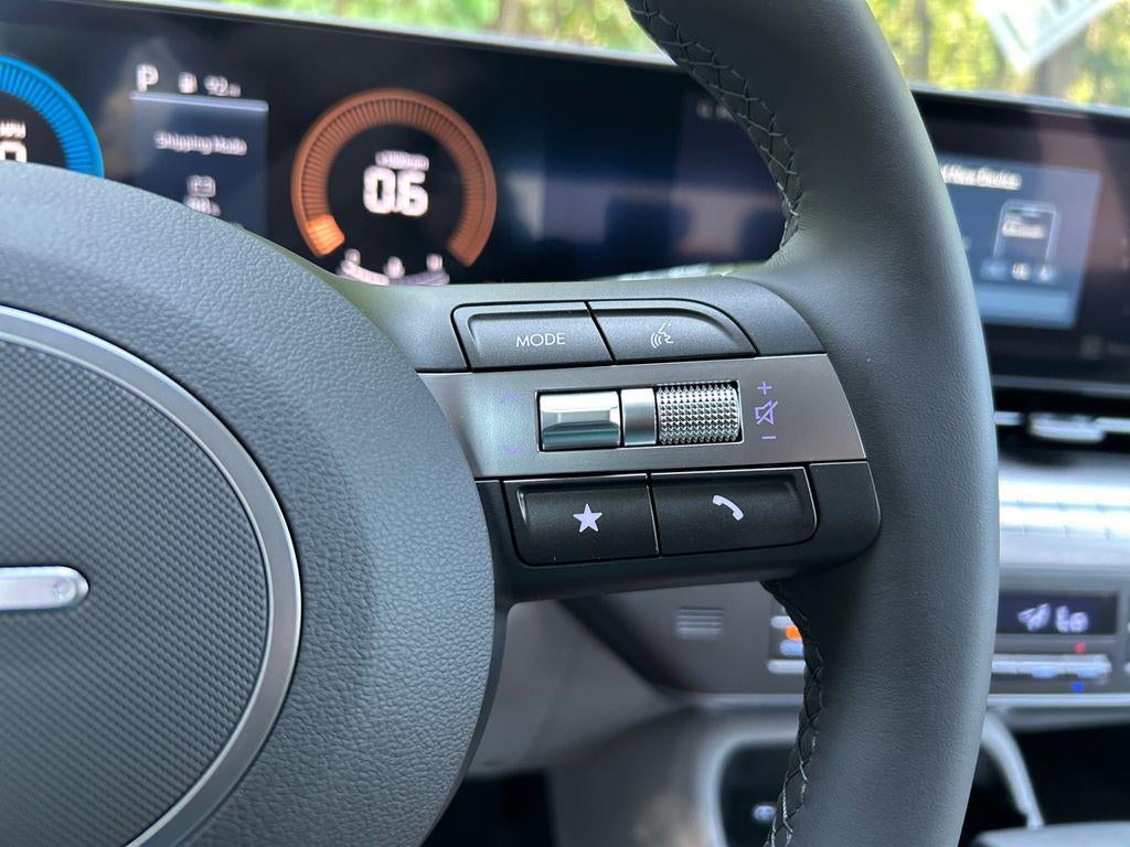 2025 Hyundai KONA SEL FWD