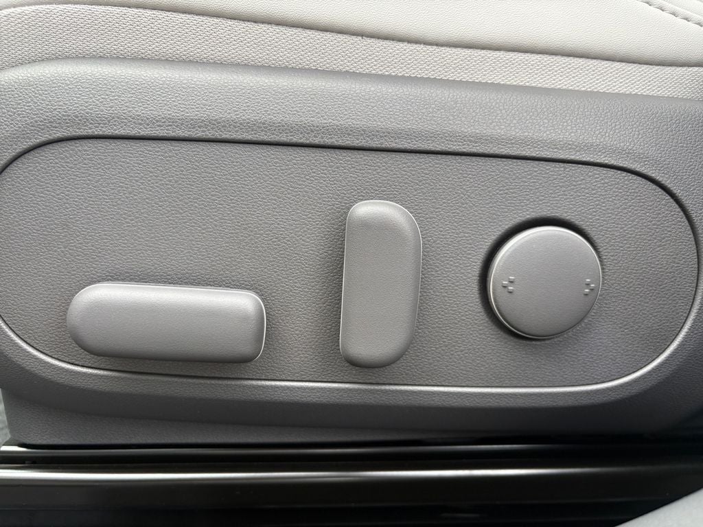 2026 Hyundai KONA SEL Premium FWD