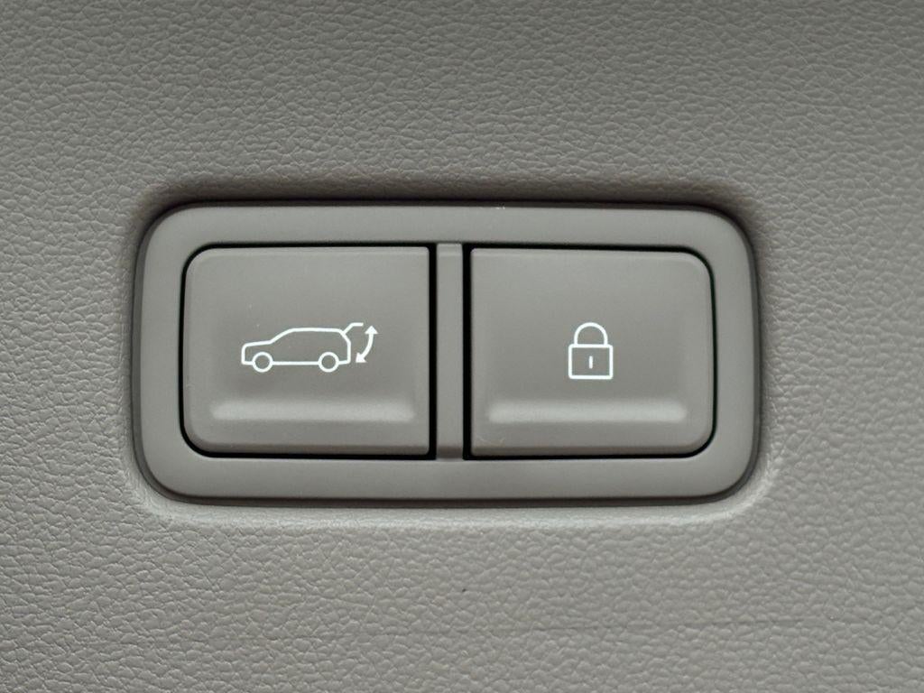 2026 Hyundai PALISADE SEL Premium FWD