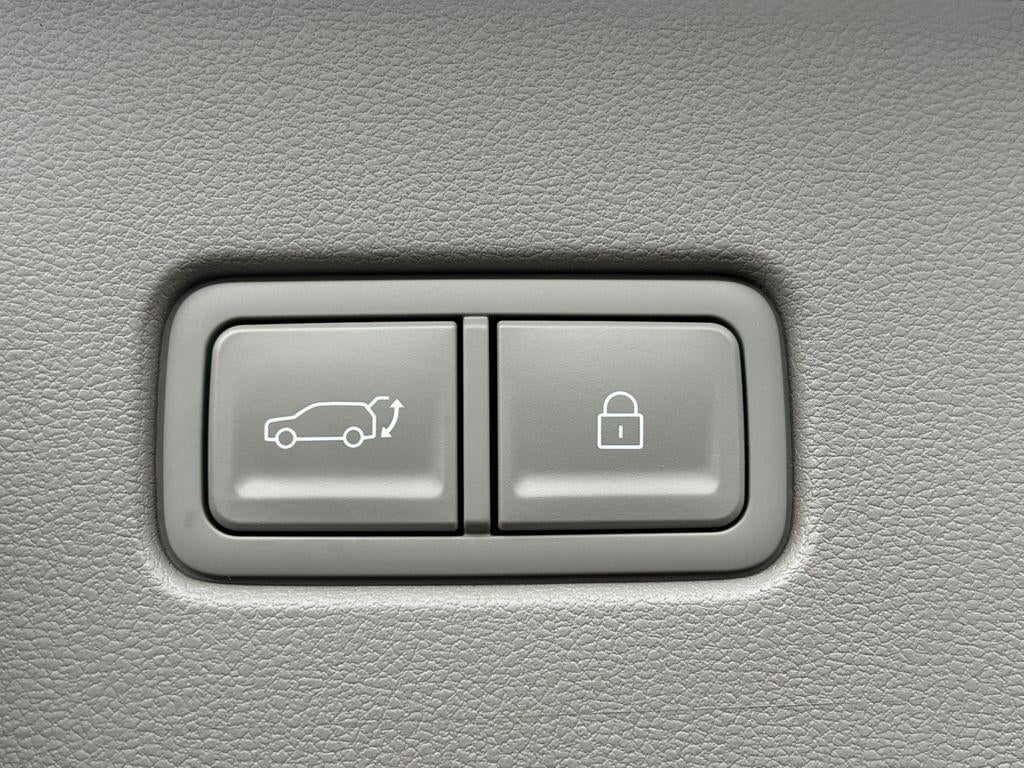 2026 Hyundai PALISADE SEL Premium FWD