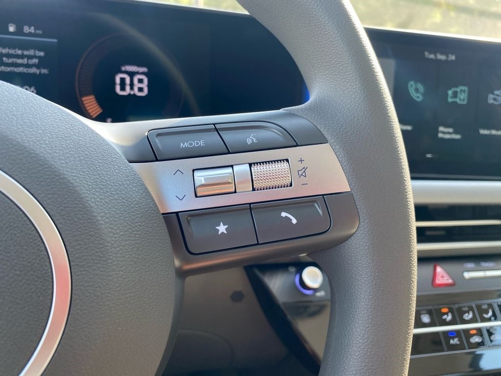 2025 Hyundai SONATA SE