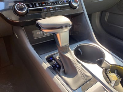 2025 Hyundai SONATA SE