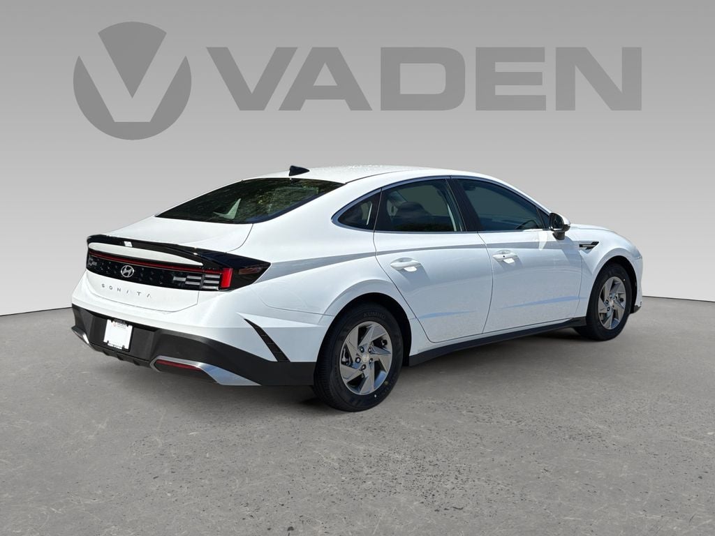 2025 Hyundai SONATA SE