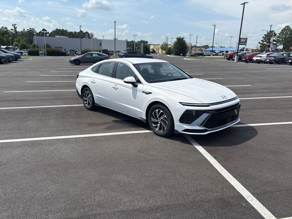 2026 Hyundai SONATA HYBRID Blue
