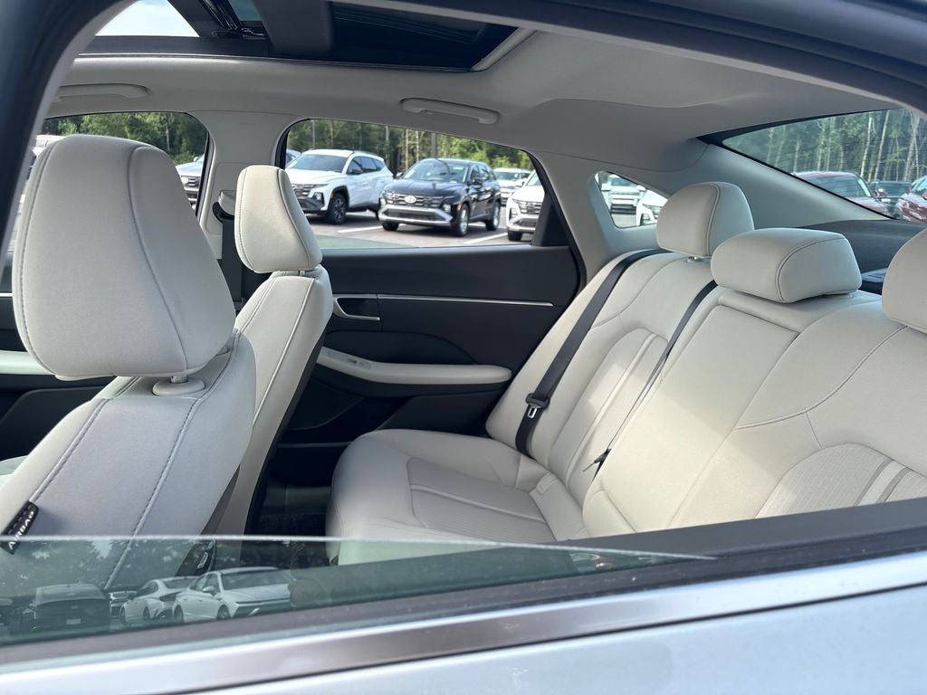 2026 Hyundai SONATA HYBRID SEL