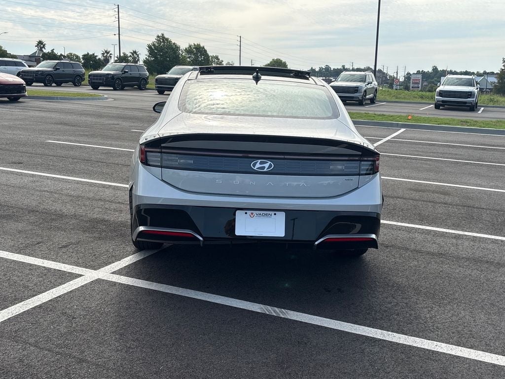 2026 Hyundai SONATA HYBRID SEL