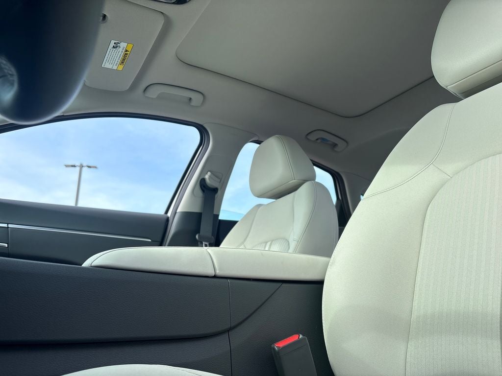 2026 Hyundai SONATA HYBRID SEL