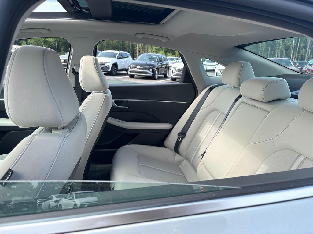 2026 Hyundai SONATA HYBRID SEL