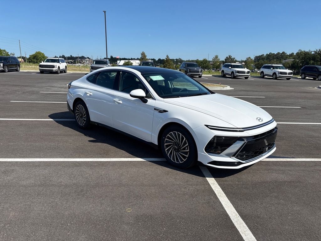 2026 Hyundai SONATA HYBRID SEL