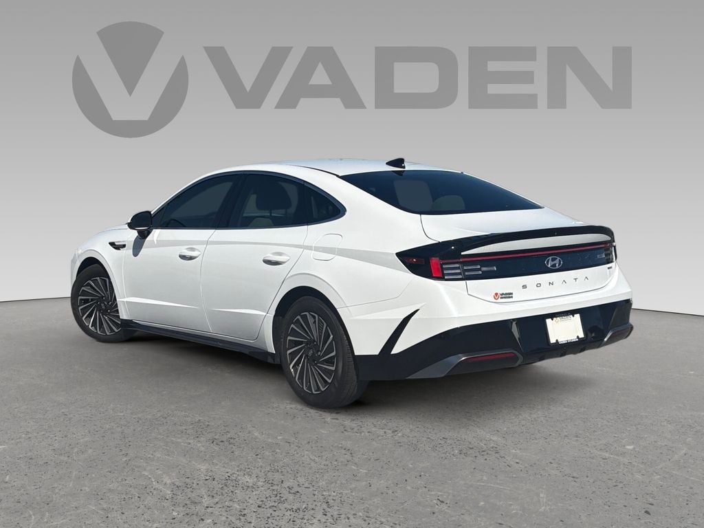 2025 Hyundai SONATA HYBRID SEL