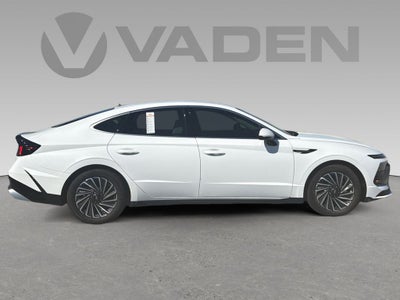 2025 Hyundai SONATA HYBRID SEL