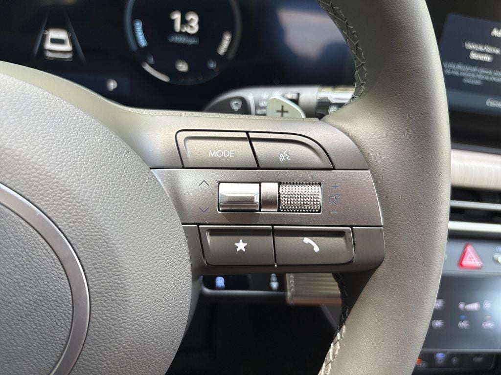 2025 Hyundai SONATA HYBRID SEL