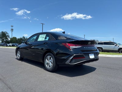 2026 Hyundai ELANTRA SE