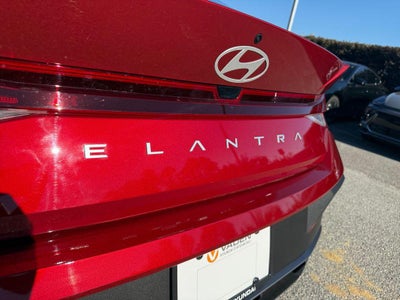 2026 Hyundai ELANTRA SE