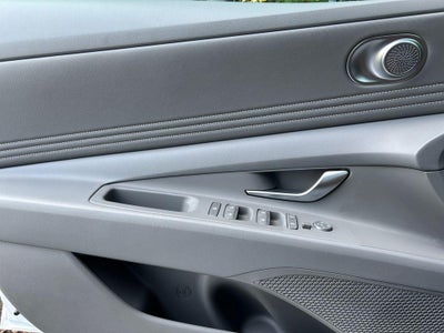 2025 Hyundai ELANTRA HEV SEL Sport