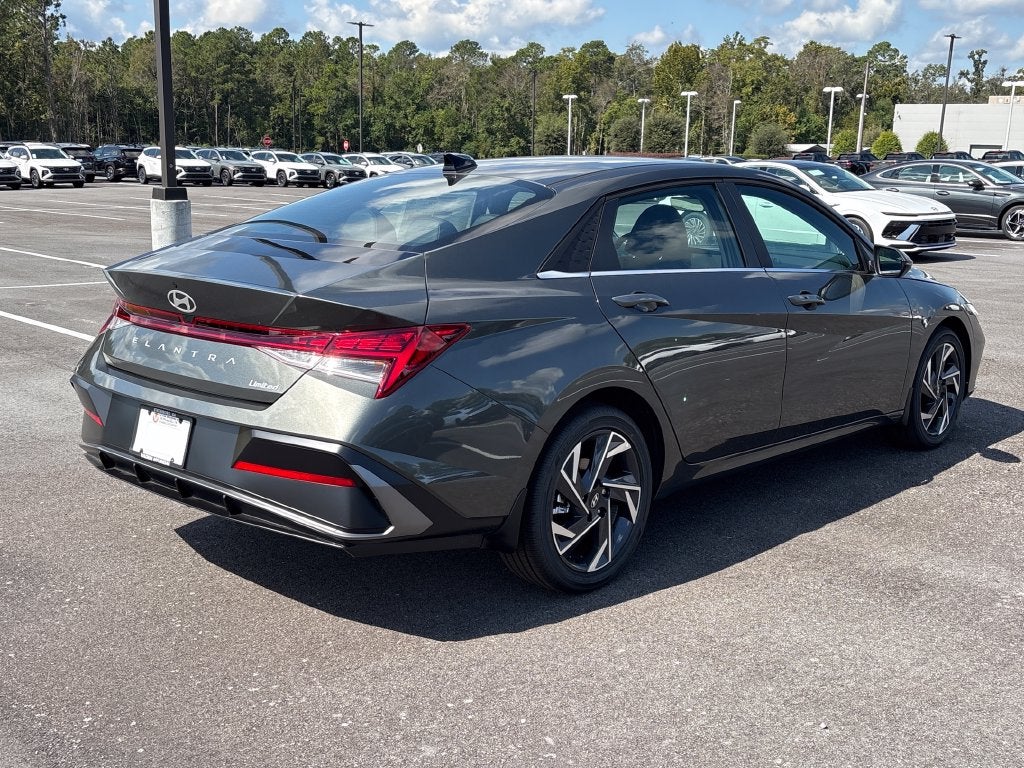 2026 Hyundai ELANTRA Limited