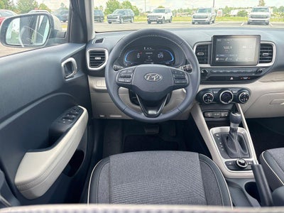 2026 Hyundai VENUE SEL W/Two-Tone Roof