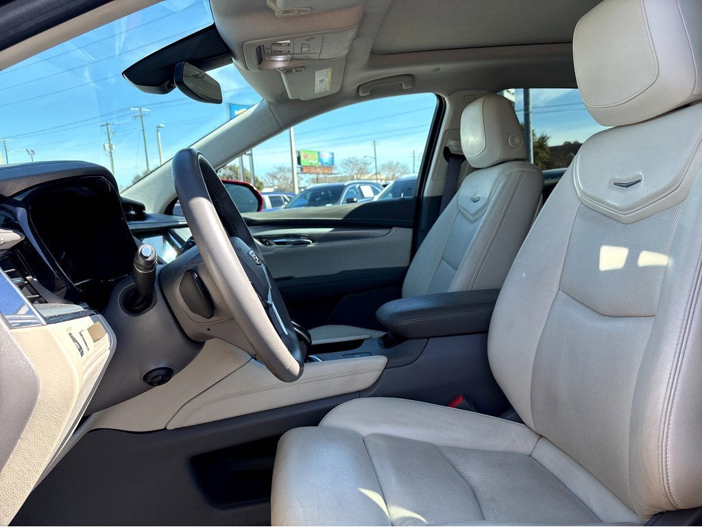 2017 Cadillac XT5 Luxury FWD