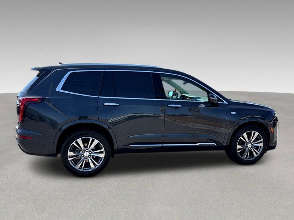 2022 Cadillac XT6 Premium Luxury
