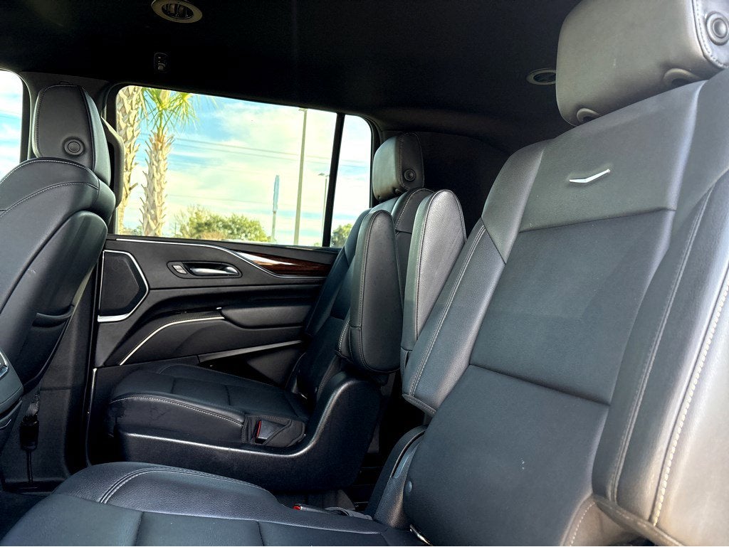 2022 Cadillac Escalade ESV Luxury