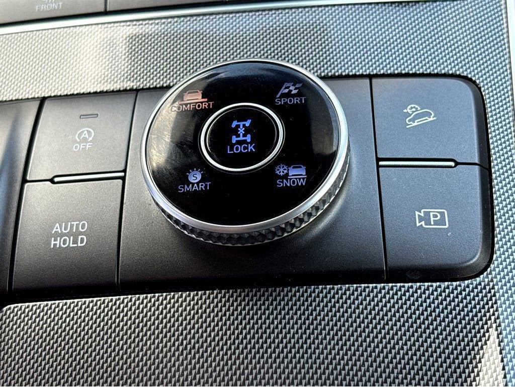 2023 Hyundai SANTA FE SE