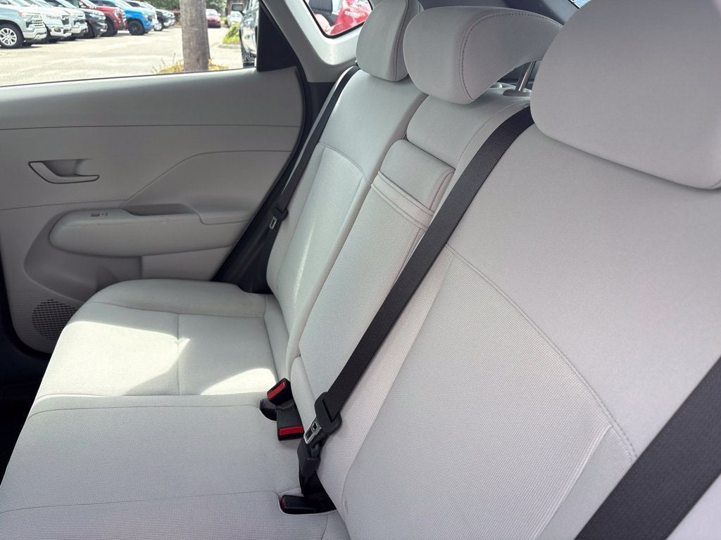 2024 Hyundai KONA SE