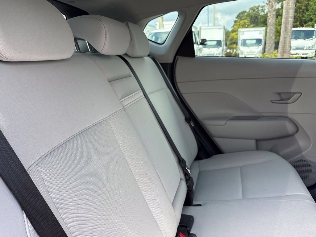 2024 Hyundai KONA SE