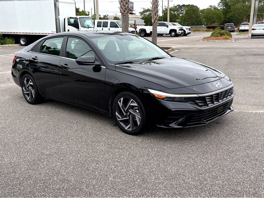 2025 Hyundai ELANTRA SEL Convenience