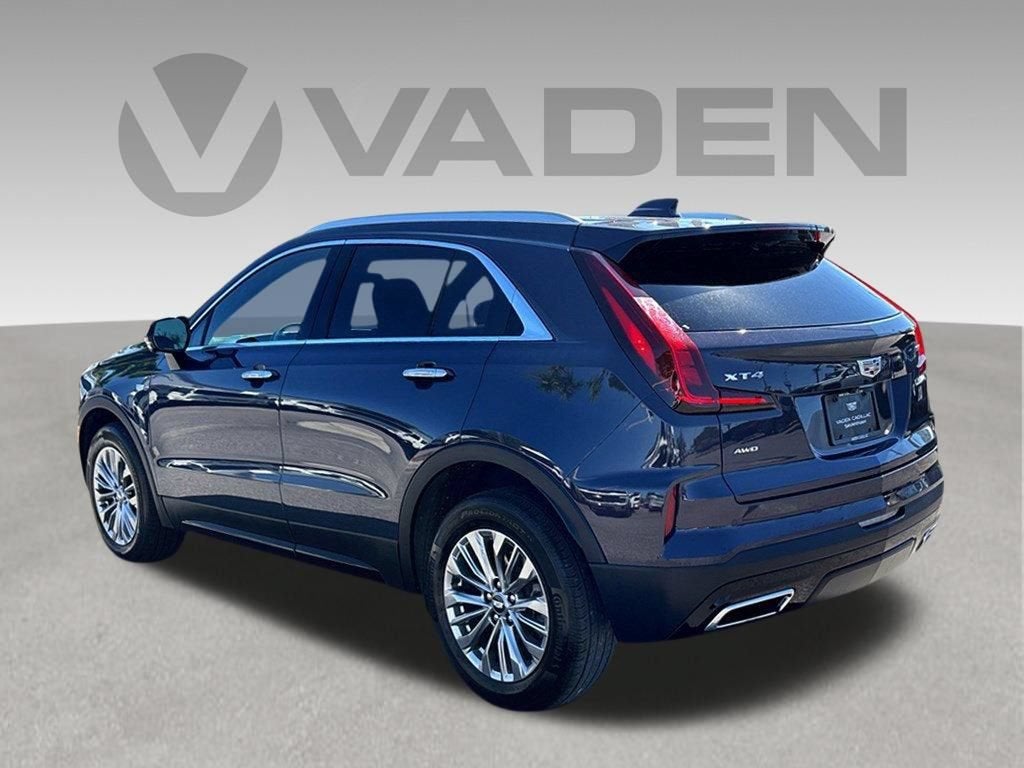 2025 Cadillac XT4 Premium Luxury