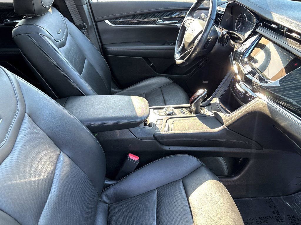 2023 Cadillac XT6 Premium Luxury